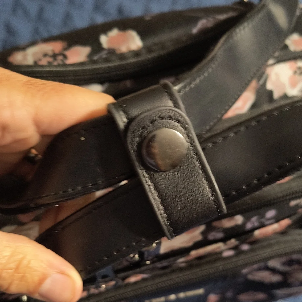 Kroser Floral Black Laptop Bag, Still In Really Good Condition